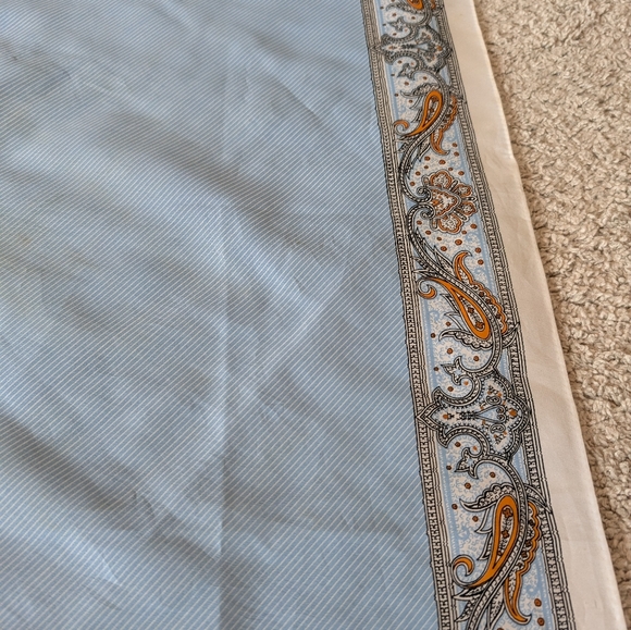 Robinson Golluber Scarf - Picture 7 of 10